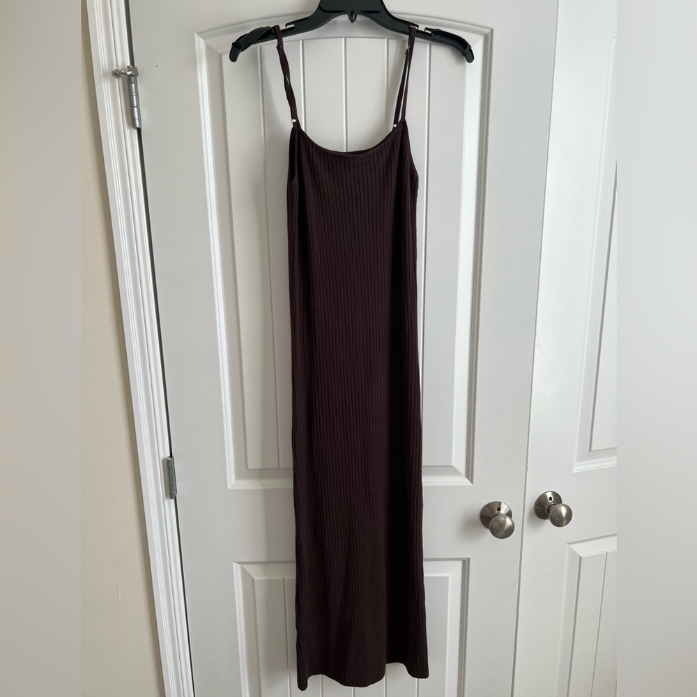 Runway Scout Ribbed midi dress